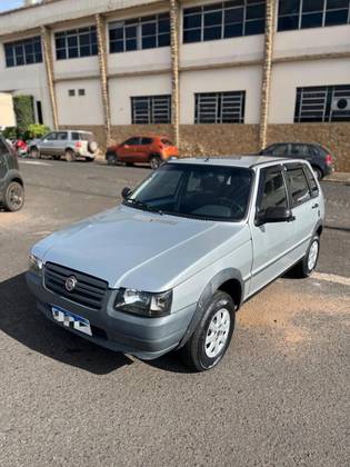 FIAT UNO 1.0 MPI MILLE WAY ECONOMY 8V FLEX 4P MANUAL FIAT UNO 1.0 MPI MILLE WAY ECONOMY 8V FLEX 4P MANUAL